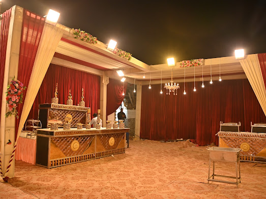 PNB Bank ke Pas , City - Hatta Bazar-821106